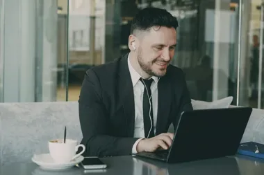 Pranie pieniędzy w działalności gospodarczej – kiedy przedsiębiorcy grozi odpowiedzialność karna?