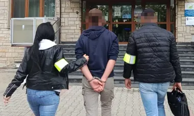 680 zarzutów po fikcyjnych badaniach technicznych. Dwaj diagności zatrzymani