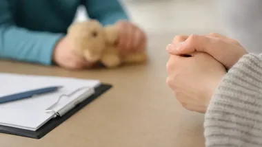 Rodzina zastępcza to nie tylko pomoc. MOPS mówi o pracy i wynagrodzeniu