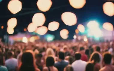 Młodość w tkaninie i kresce - wernisaż „Kopie” i „MDK dla Kosmusiów” w MDK Radom