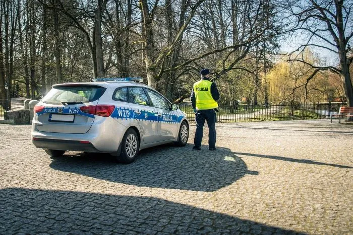 Policjanci oddali hołd zmarłemu sierżantowi Mateuszowi Sitkowi