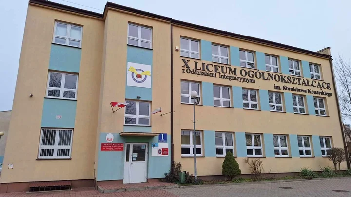 Grafika promocyjna wydarzenia Dni Otwarte w X LO z Oddziałami Integracyjnymi im. St. Konarskiego w Radomiu