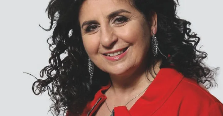 Grafika promocyjna wydarzenia Eleni w Radomiu — jubileusz 50-lecia pełen greckich i polskich przebojów