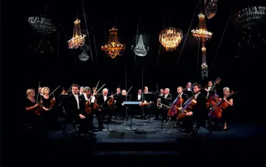 Grafika promocyjna wydarzenia ROK Polnisches Kammerorchester Radom — koncert z László Fenyö (wiolonczela)