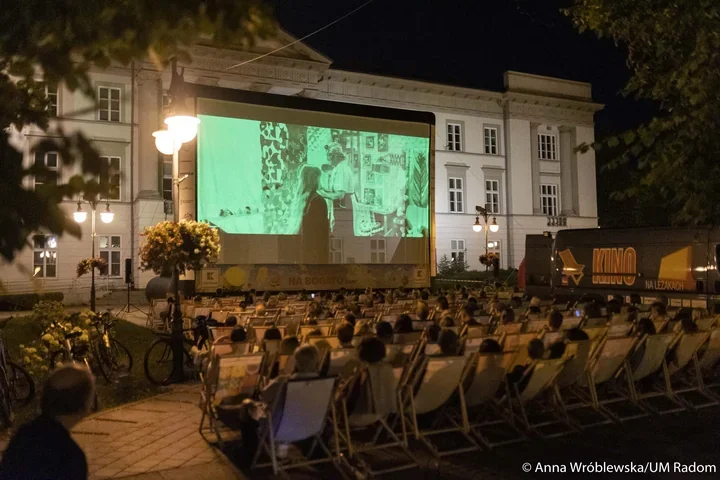 Darmowe kino pod chmurką w Radomiu. 13 seansów w pięciu miejscach