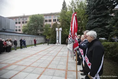15 pracowników powieszono na oczach załogi. Uroczystość w Fabryce Broni