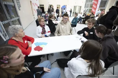 Czerwiec ’76 wrócił w rozmowie trzech pokoleń w Radomiu