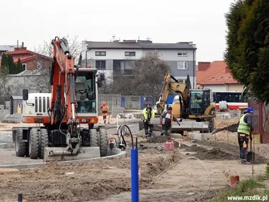 Idalińska zmienia się na oczach kierowców i pieszych, a nowy łącznik już rośnie