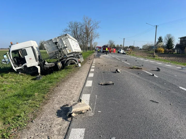 Na DK 9 doszło do nagłego zjazdu na przeciwny pas - 39-latka zginęła