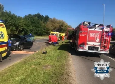 Tragiczny manewr na Szarych Szeregów. Motocyklista zginął na miejscu