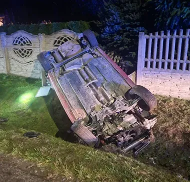 Sześć wypadków w weekend pod Radomiem. Policjanci badali kierowców