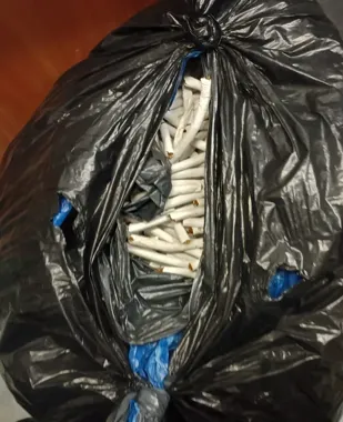 Ponad 51 tys. papierosów i kilogram tytoniu. Policja zabezpieczyła je w Radomiu