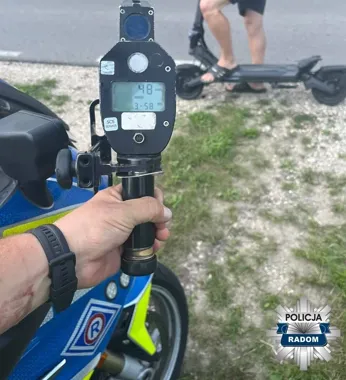 48 km/h na hulajnodze w powiecie radomskim. Mandat dla 42-latka