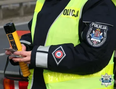 Na Lubelskiej motocykl wbił się w auto - 30-latek miał 2 promile