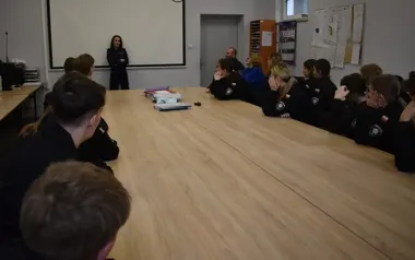 Mundurowa lekcja w Radomiu - uczniowie zobaczyli policję od środka