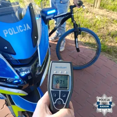 Pijani na rowerach i hulajnogach w Radomiu - 49 wykroczeń w weekend