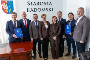 Powiat Radomski szykuje nową falę remontów. Pięć gmin już współpracuje