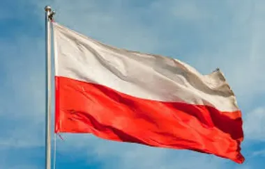 2 maja łatwo popełnić błąd z flagą - strażnicy przypominają zasady